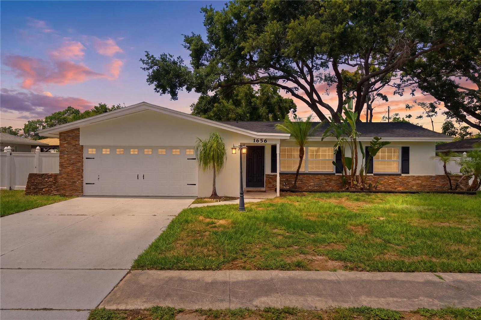 Single Family Residence em CLEARWATER, FL - Daniel Dourado