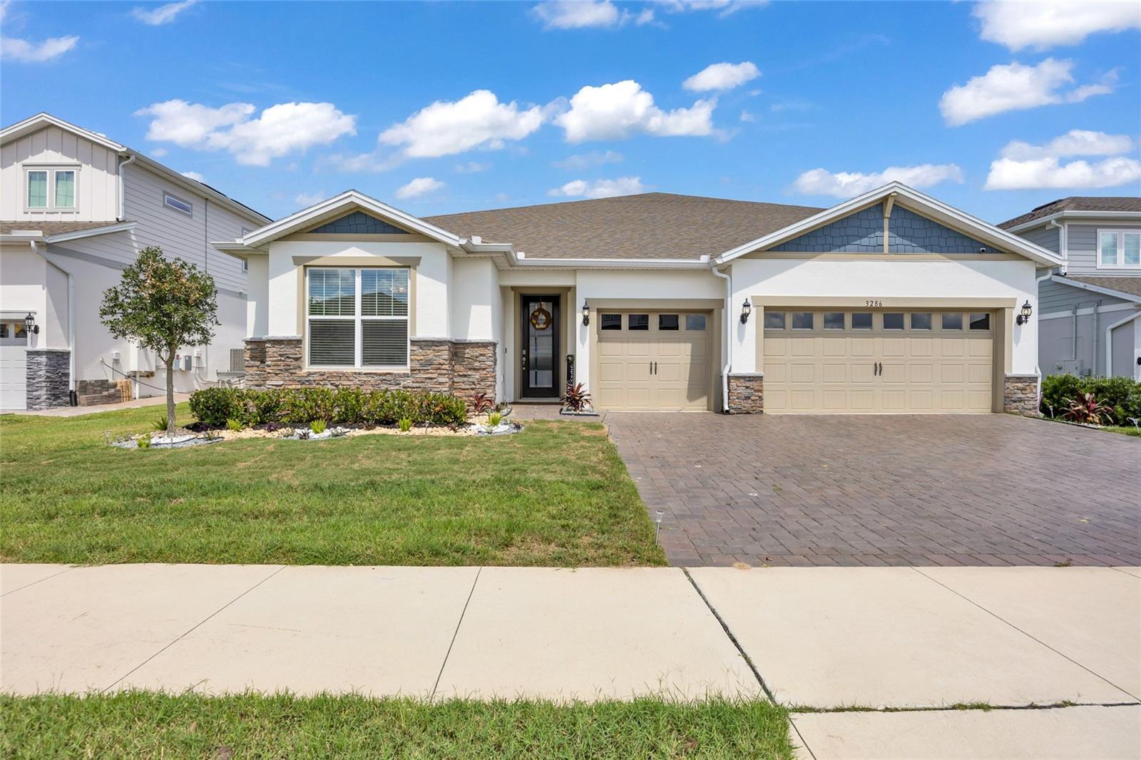 Single Family Residence em WINTER GARDEN, FL - Daniel Dourado