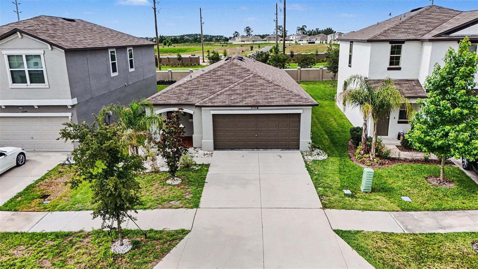 Single Family Residence in WESLEY CHAPEL, FL - Daniel Dourado