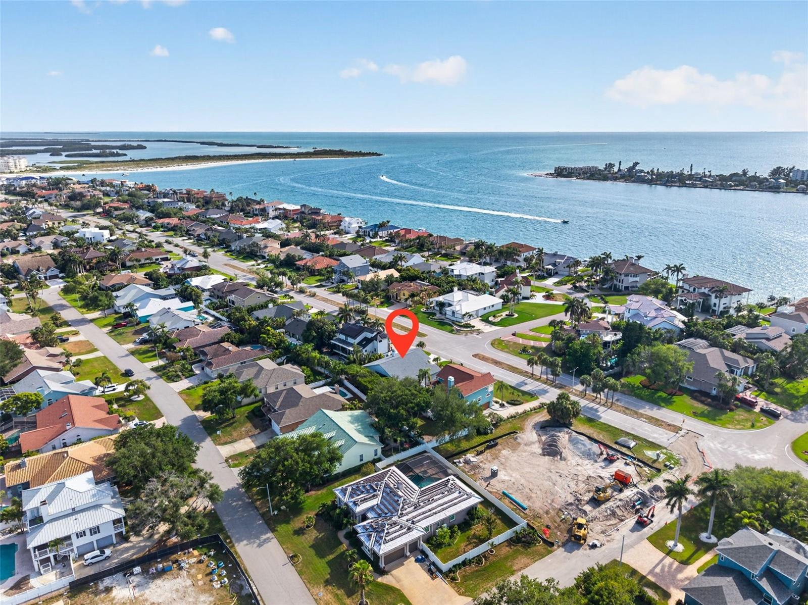Single Family Residence em ST PETERSBURG, FL - Daniel Dourado