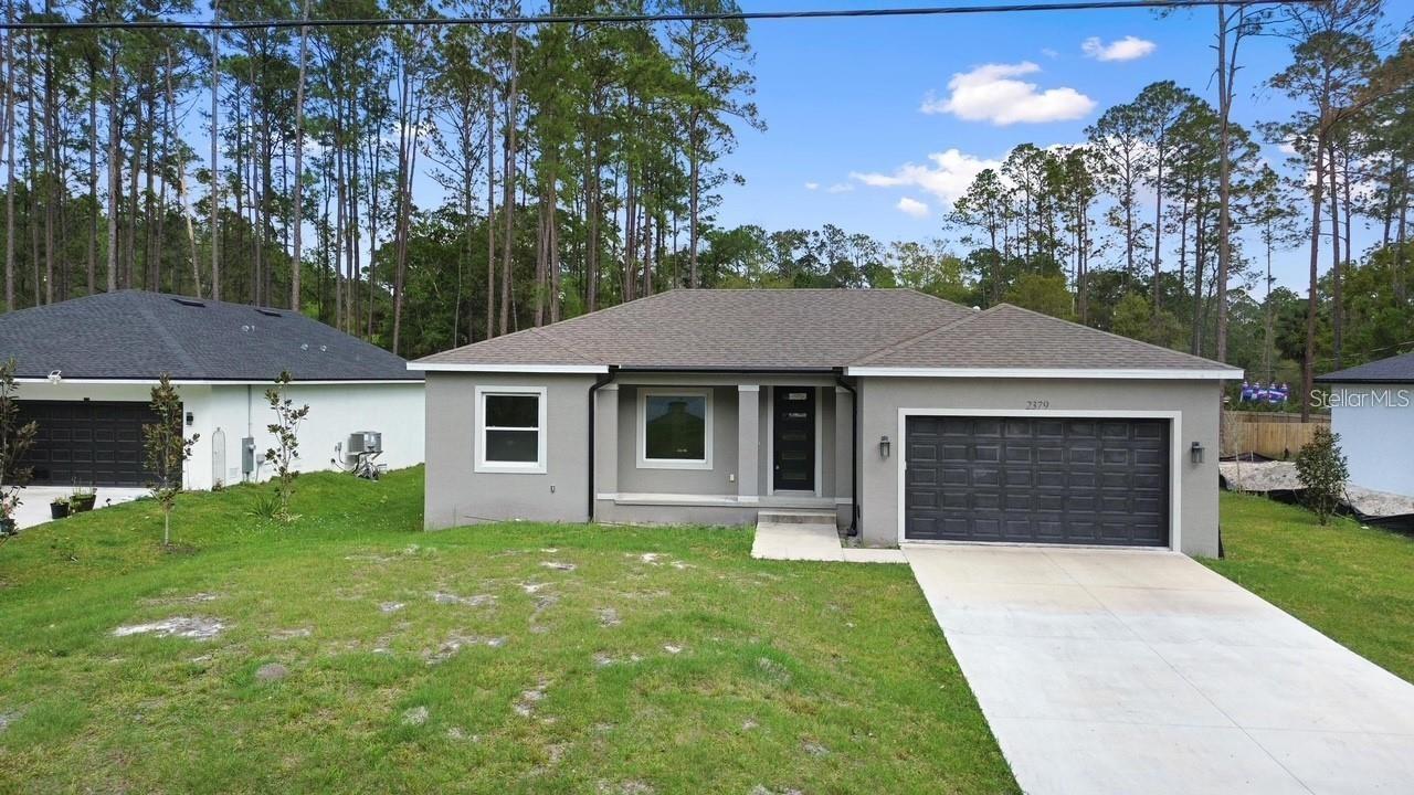Single Family Residence em DELAND, FL - Daniel Dourado