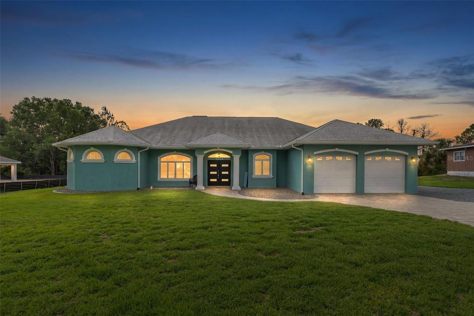 Single Family Residence em SPRING HILL, FL - Daniel Dourado