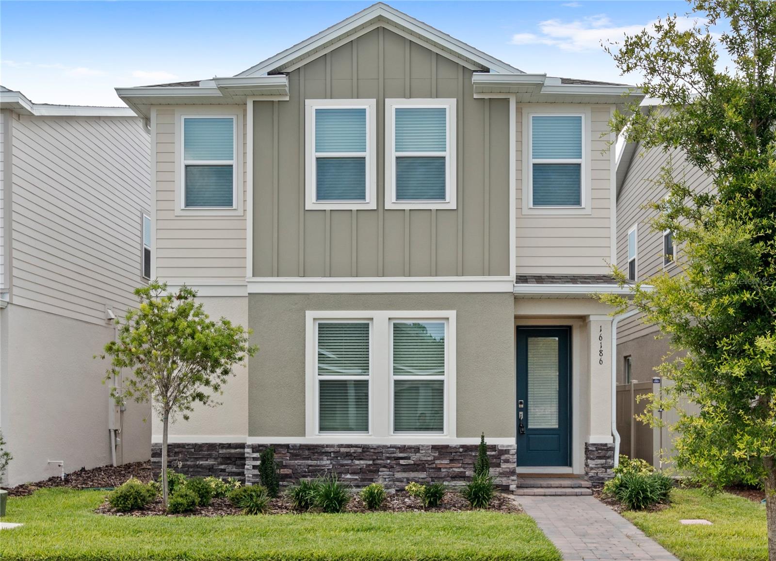 Single Family Residence em WINTER GARDEN, FL - Daniel Dourado