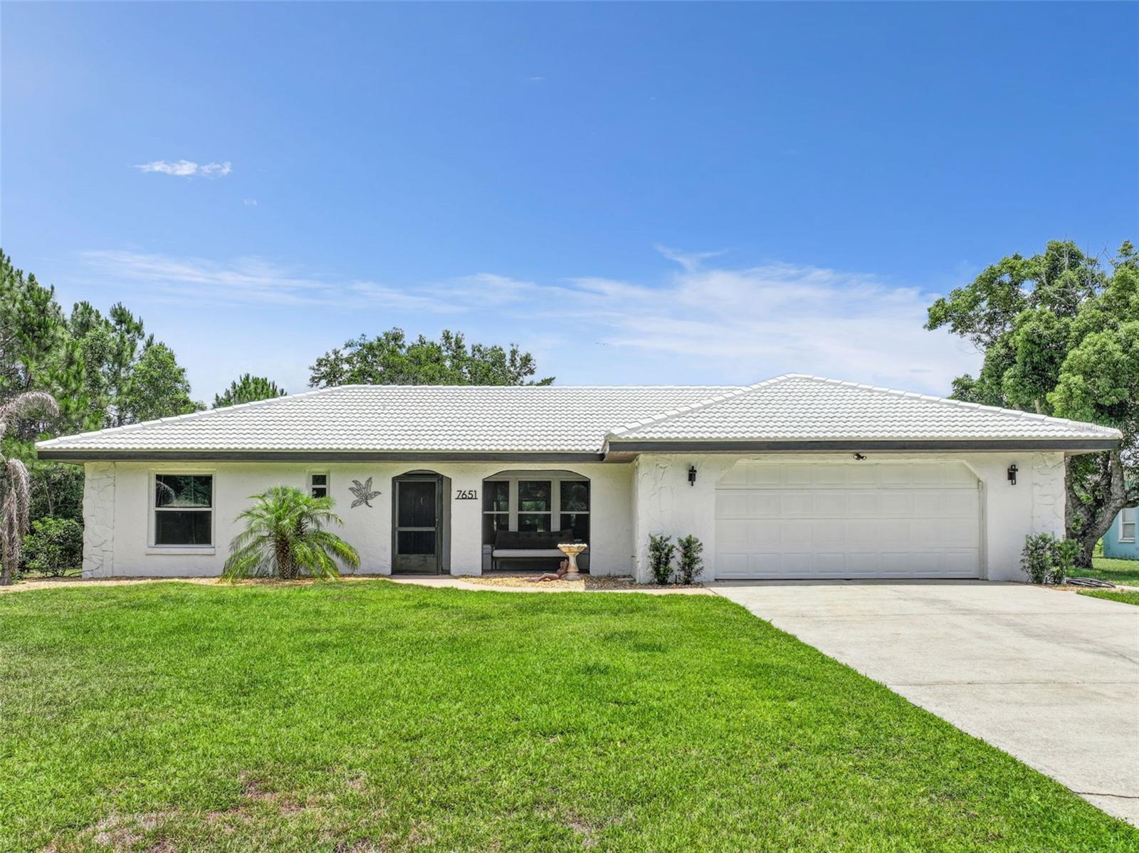 Single Family Residence in INDIAN LAKE ESTATES, FL - Daniel Dourado