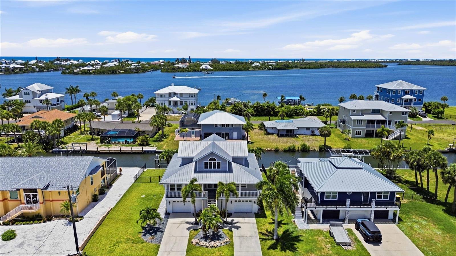 Single Family Residence em ENGLEWOOD, FL - Daniel Dourado