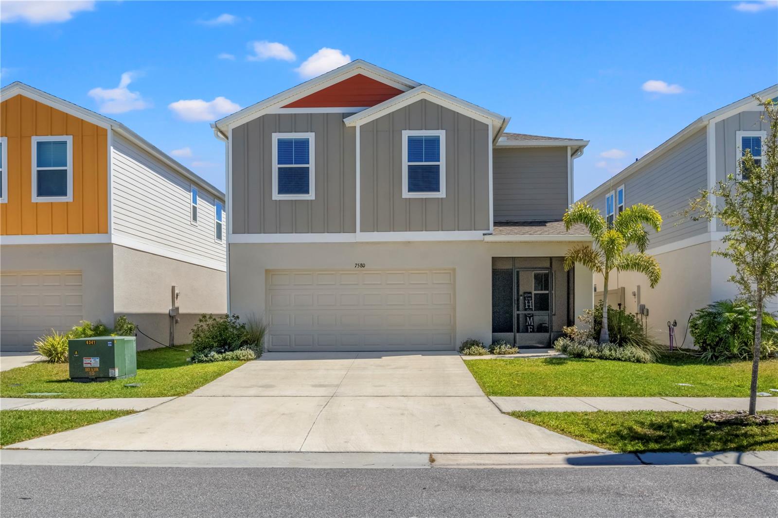 Single Family Residence in WESLEY CHAPEL, FL - Daniel Dourado