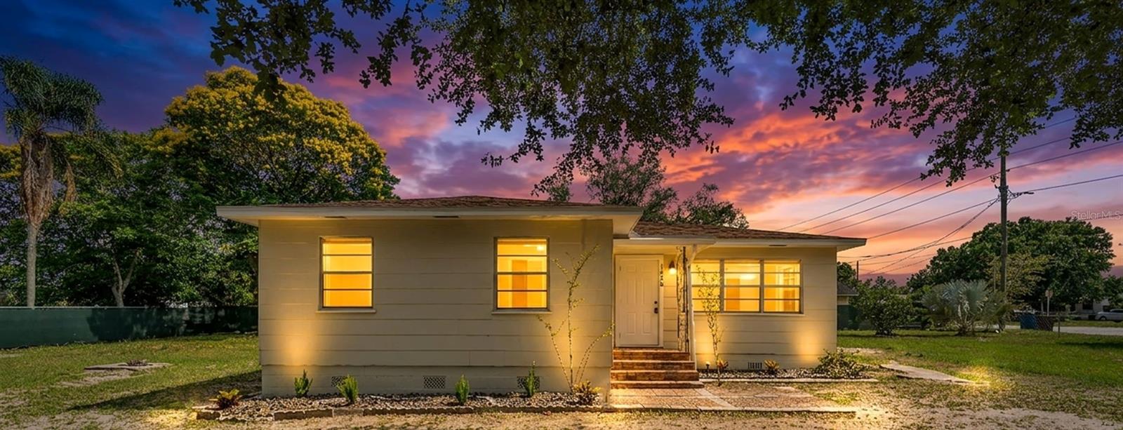 Single Family Residence in LAKE WALES, FL - Daniel Dourado