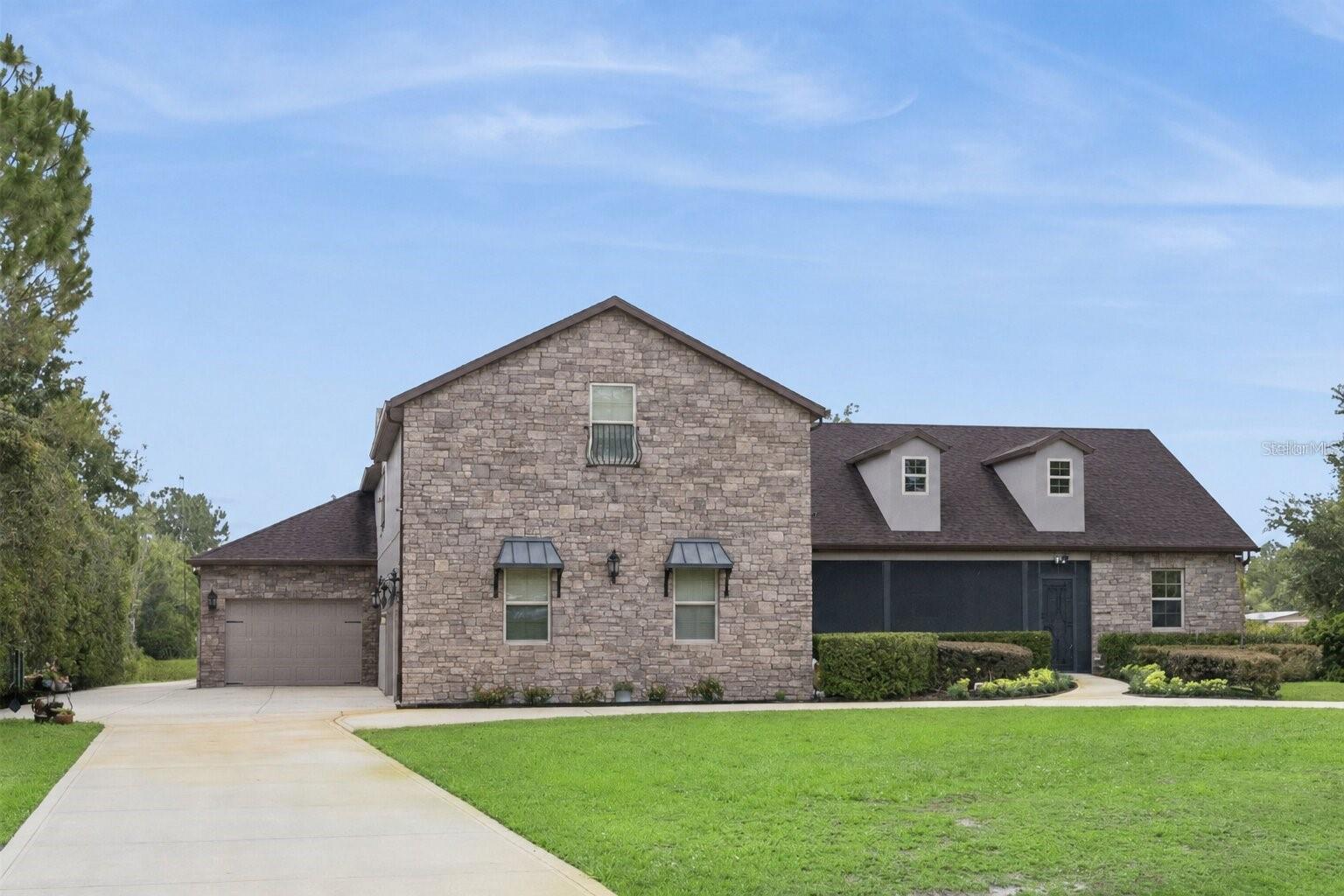 Single Family Residence em ST CLOUD, FL - Daniel Dourado