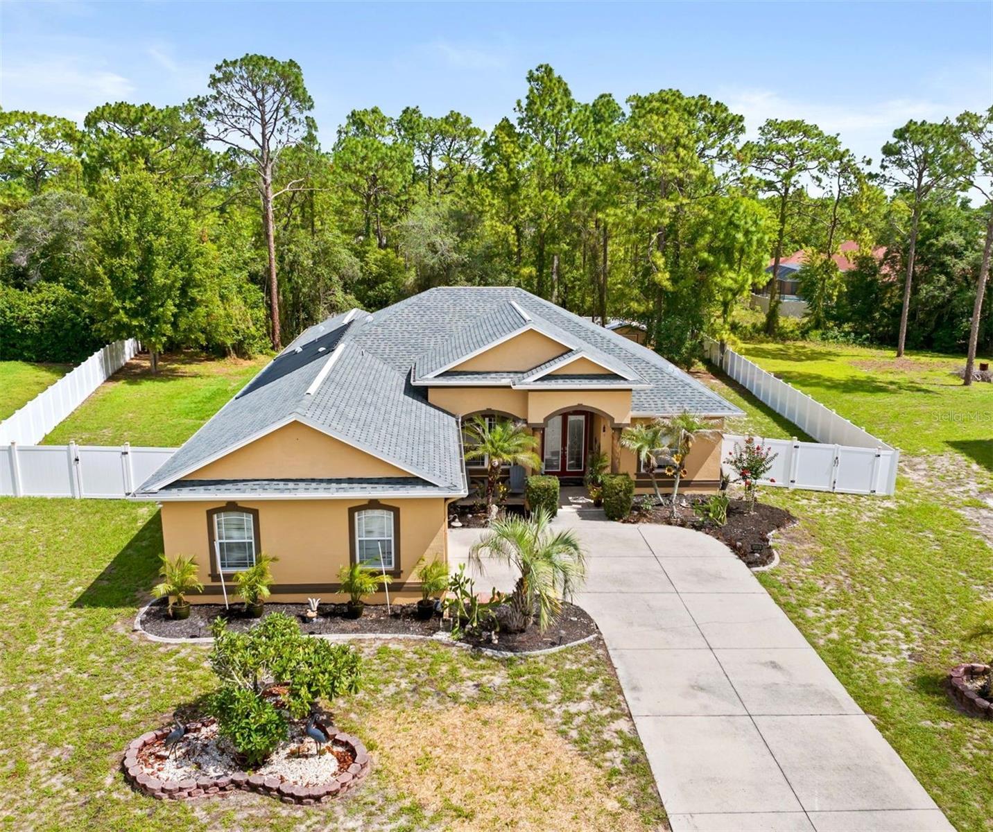 Single Family Residence em BROOKSVILLE, FL - Daniel Dourado