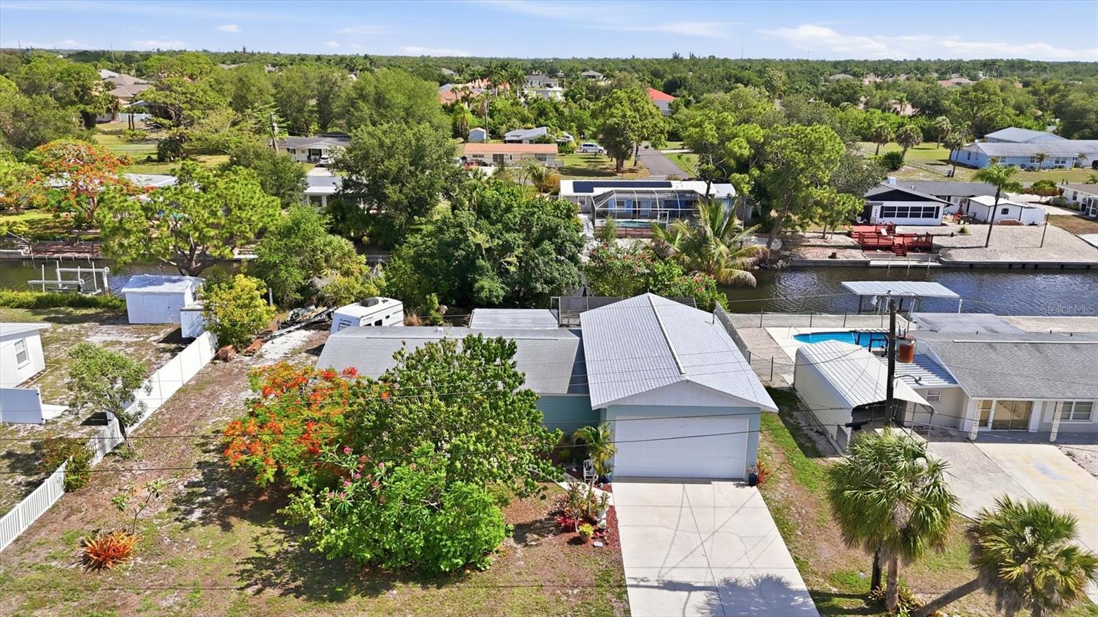 Single Family Residence em ENGLEWOOD, FL - Daniel Dourado