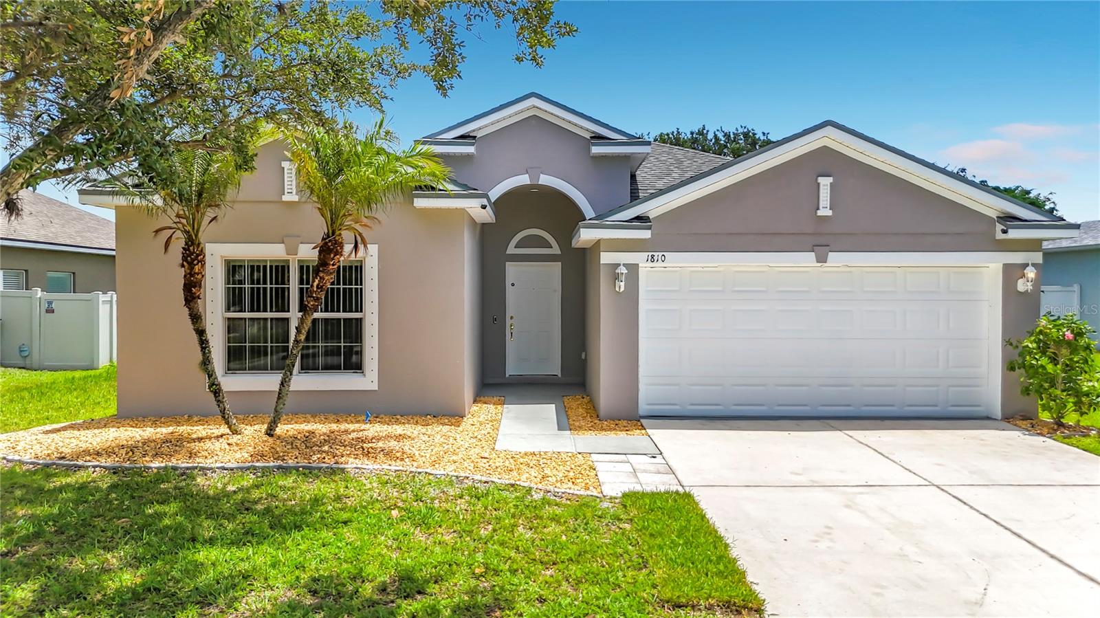 Single Family Residence in RUSKIN, FL - Daniel Dourado