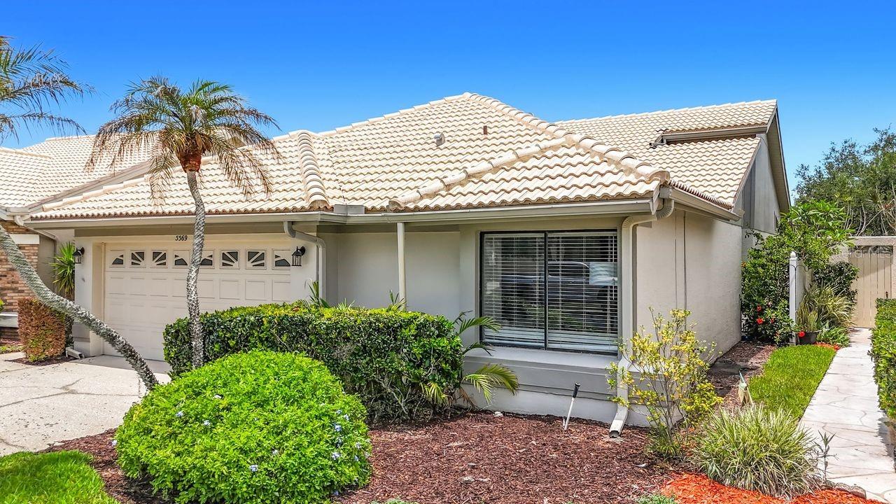Single Family Residence in PALM HARBOR, FL - Daniel Dourado