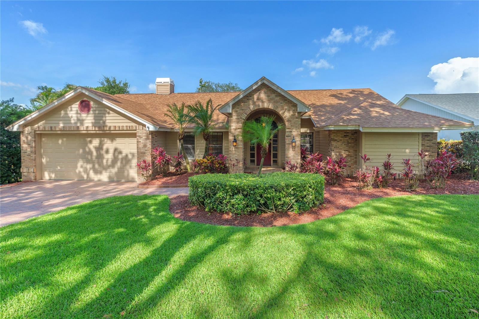 Single Family Residence in PALM HARBOR, FL - Daniel Dourado