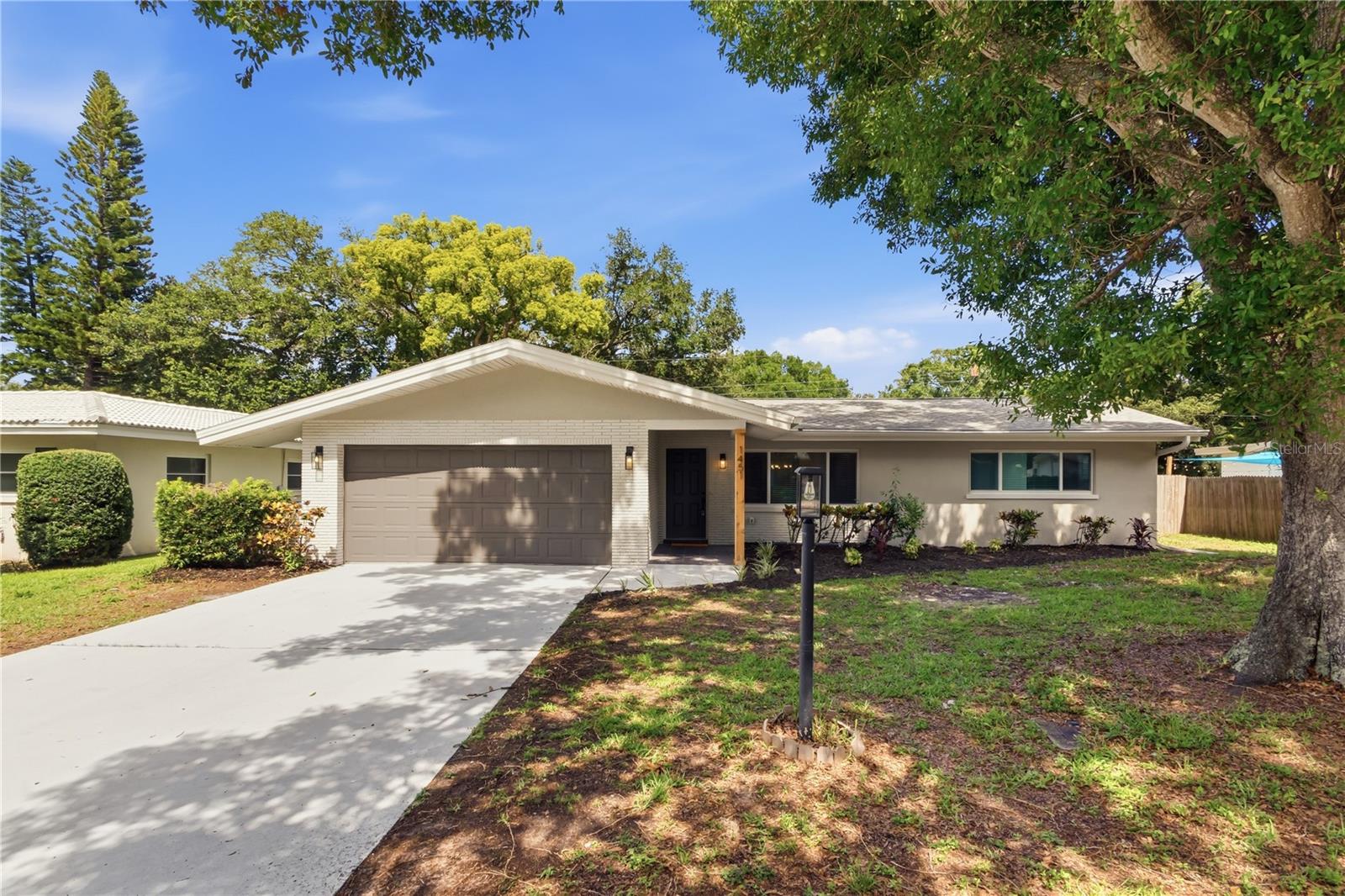 Single Family Residence em CLEARWATER, FL - Daniel Dourado