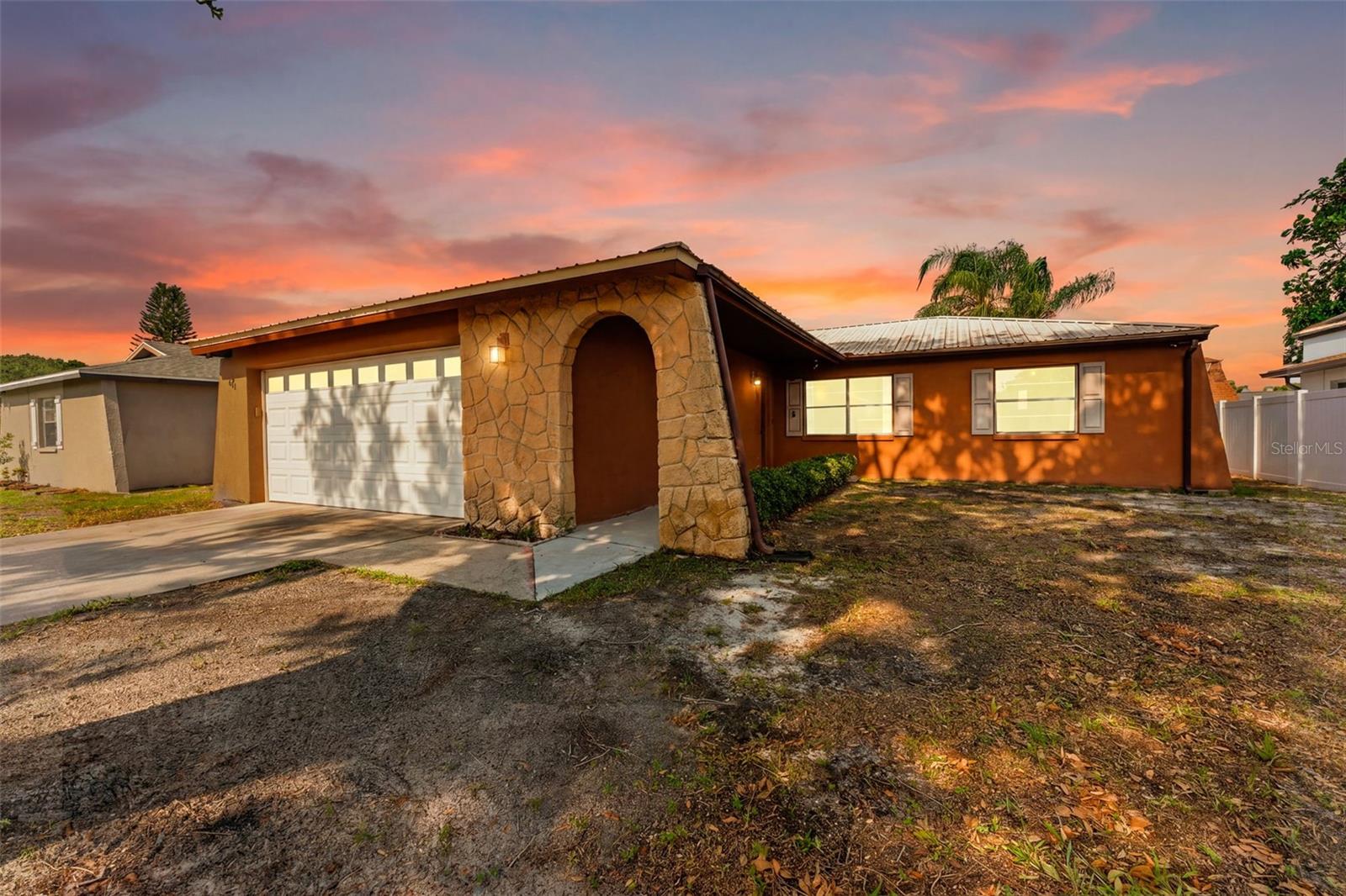 Single Family Residence em OLDSMAR, FL - Daniel Dourado