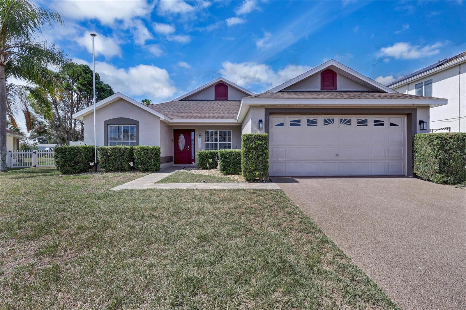 Single Family Residence in DAVENPORT, FL - Daniel Dourado