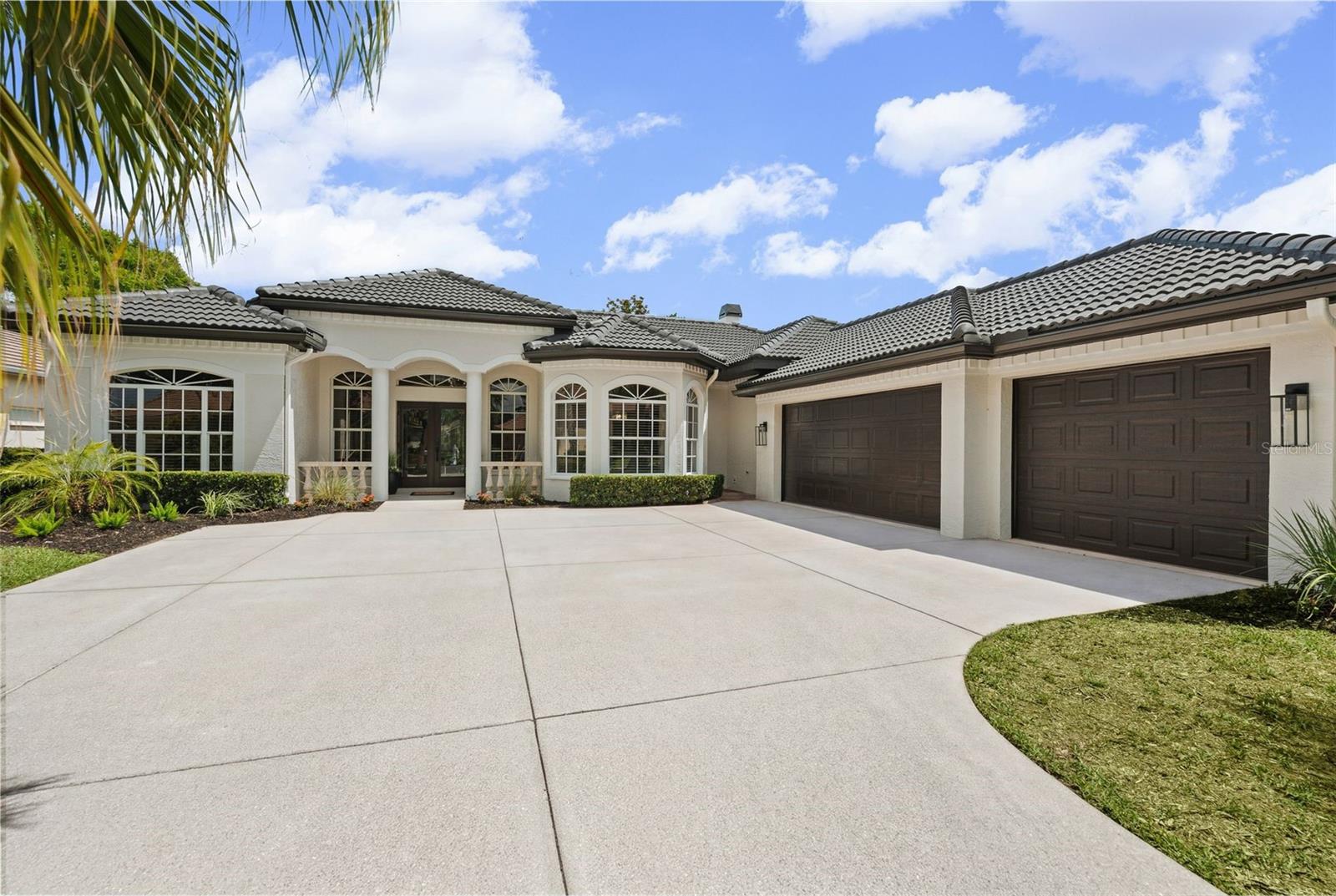 Single Family Residence em UNIVERSITY PARK, FL - Daniel Dourado