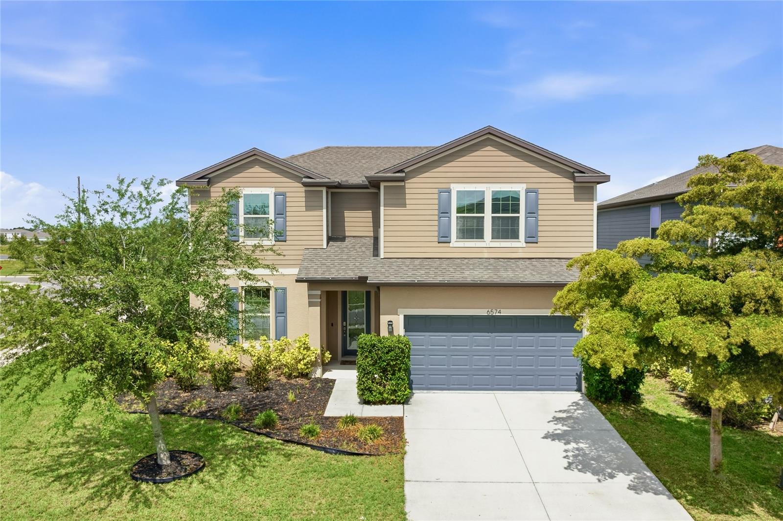 Single Family Residence in PALMETTO, FL - Daniel Dourado