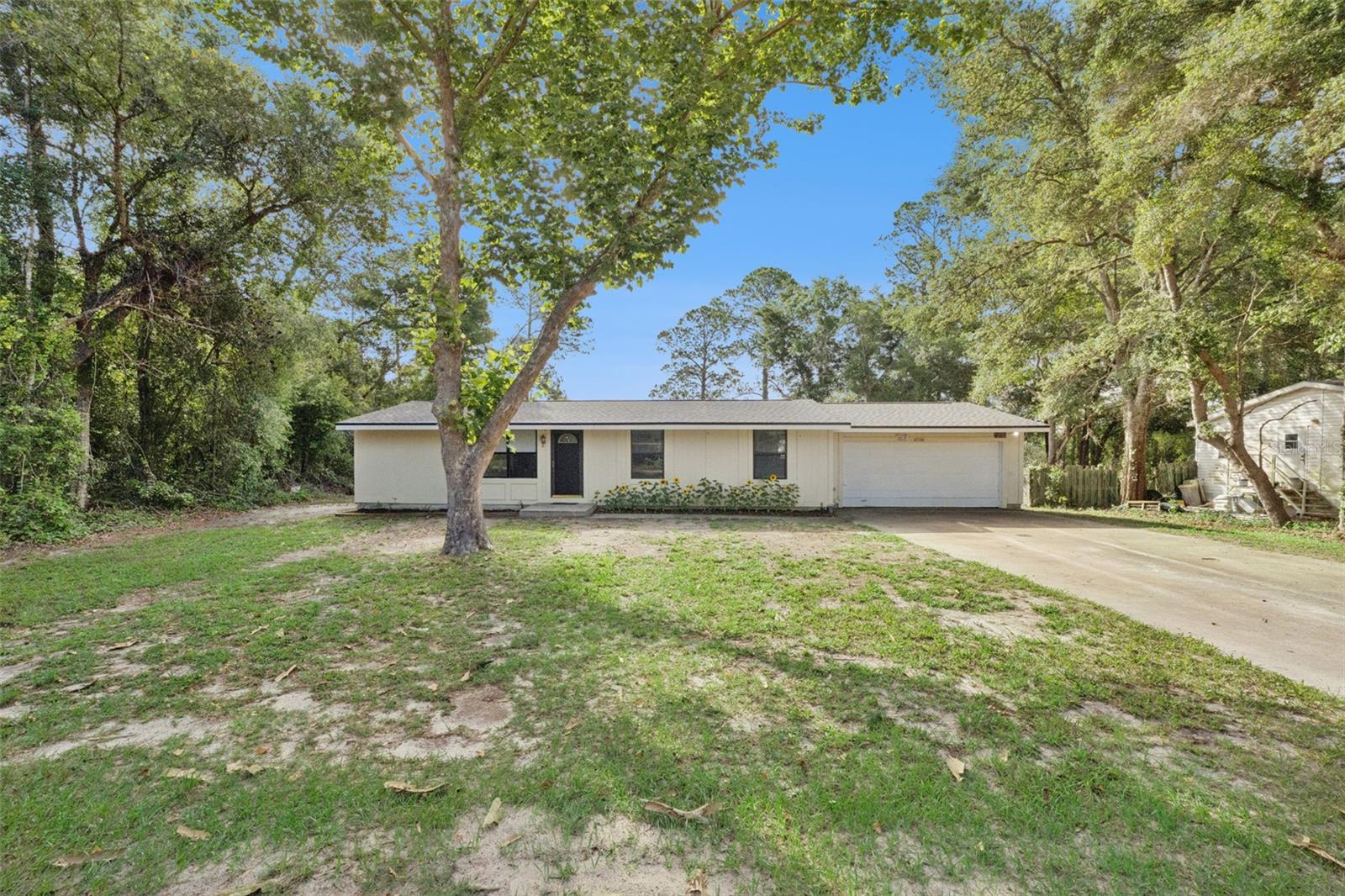 Single Family Residence em PAISLEY, FL - Daniel Dourado