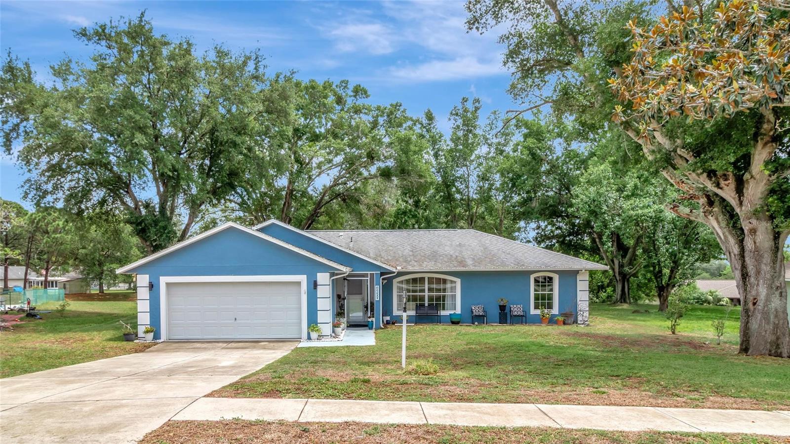Single Family Residence in GRAND ISLAND, FL - Daniel Dourado