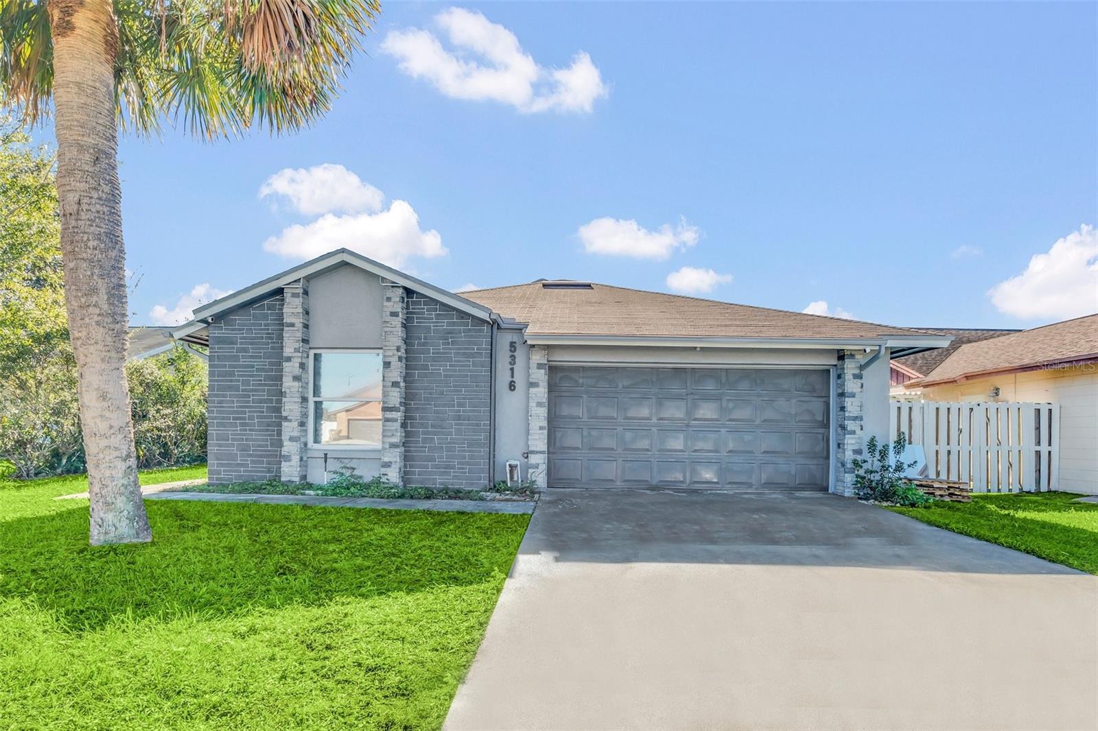 Single Family Residence in KISSIMMEE, FL - Daniel Dourado