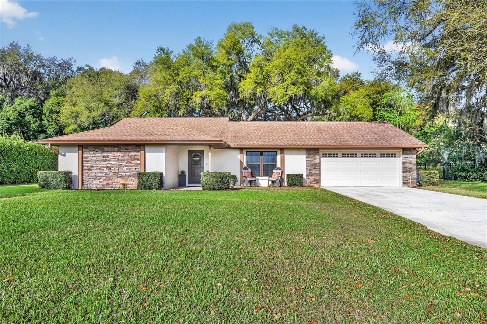 Single Family Residence em ST CLOUD, FL - Daniel Dourado
