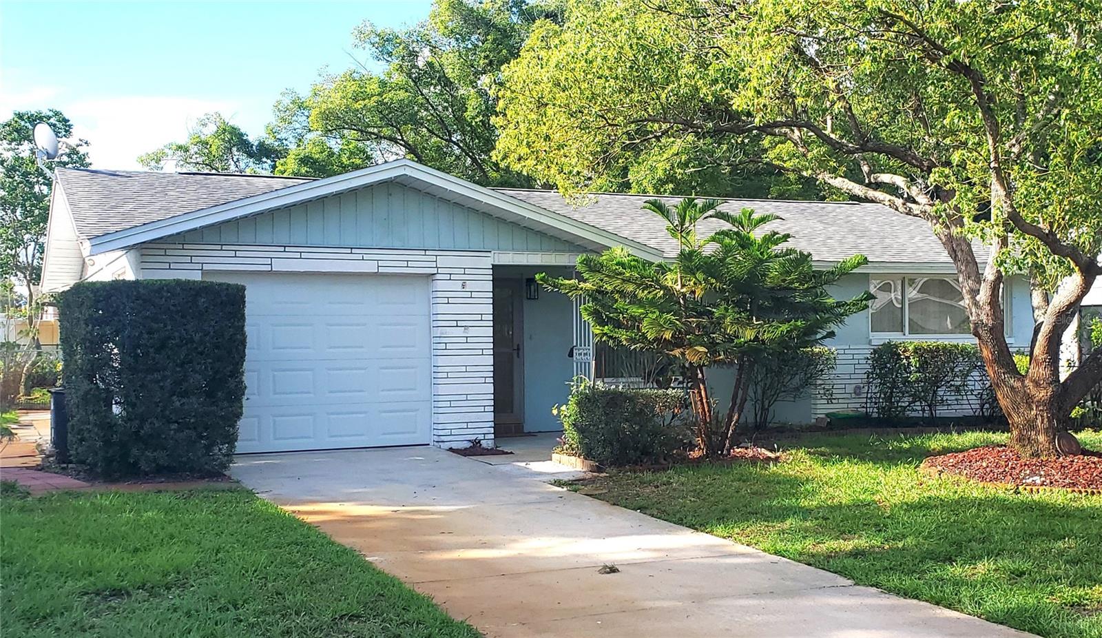 Single Family Residence em PORT RICHEY, FL - Daniel Dourado