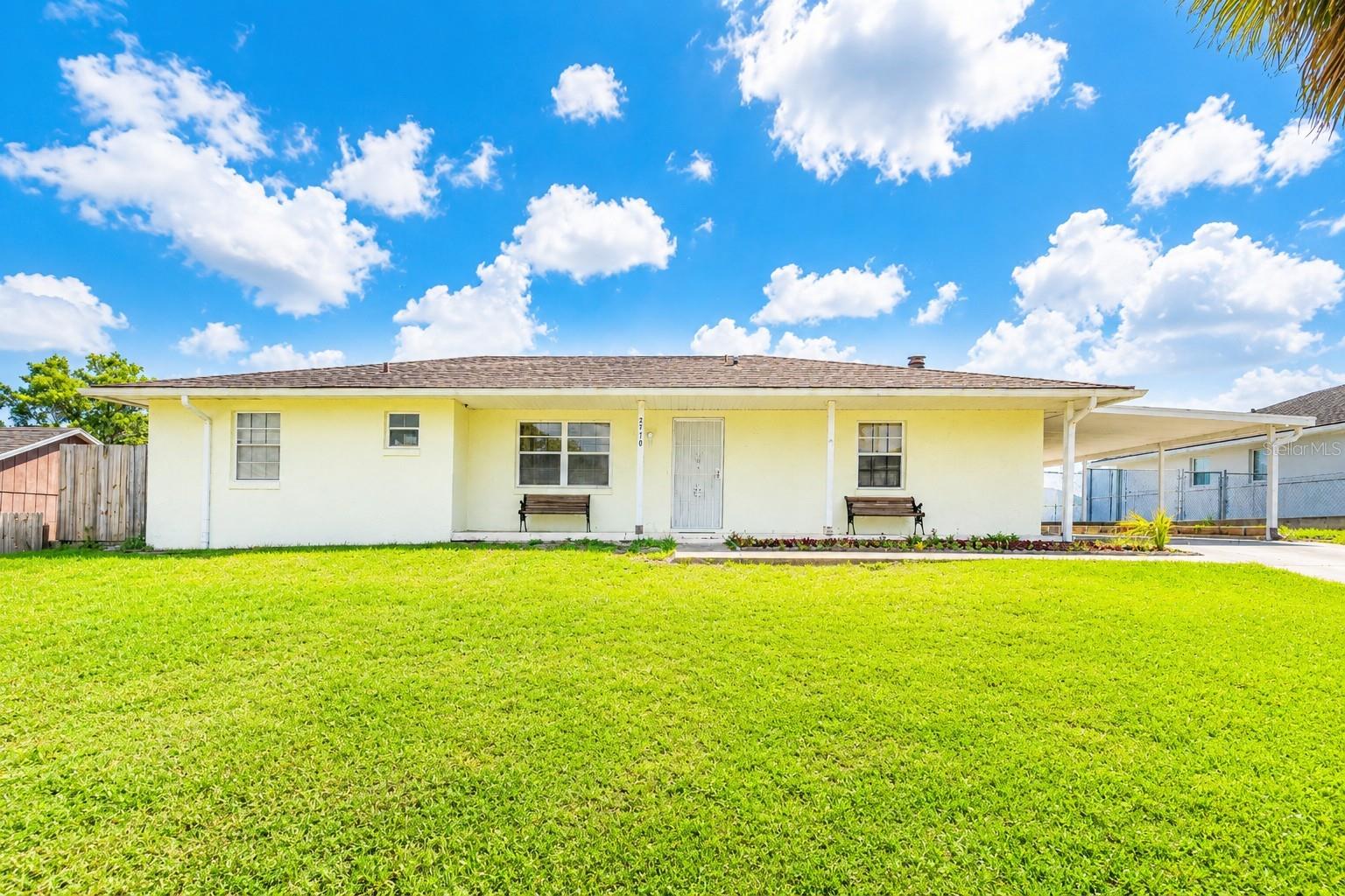 Single Family Residence em DELTONA, FL - Daniel Dourado