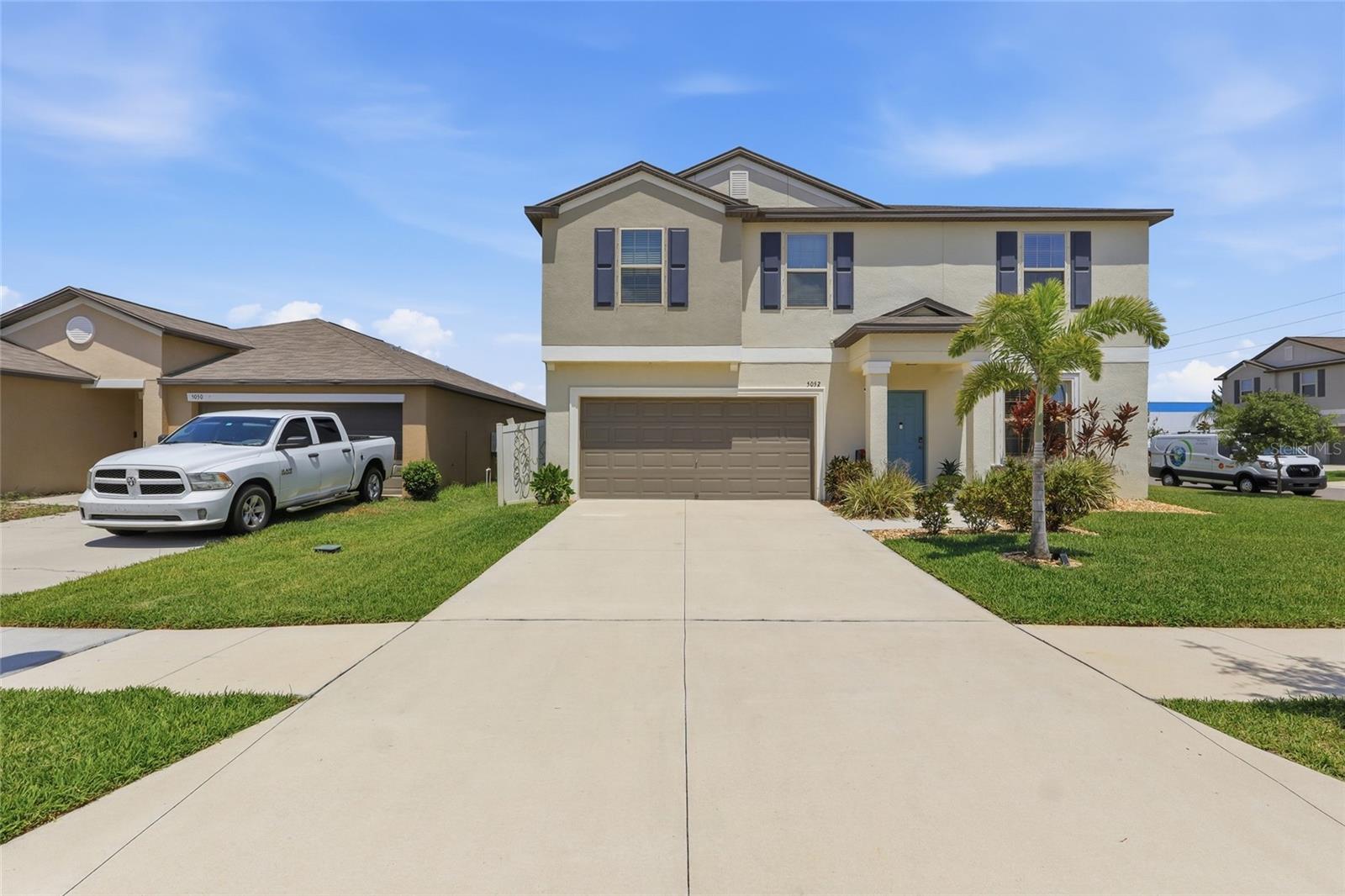 Single Family Residence in APOLLO BEACH, FL - Daniel Dourado