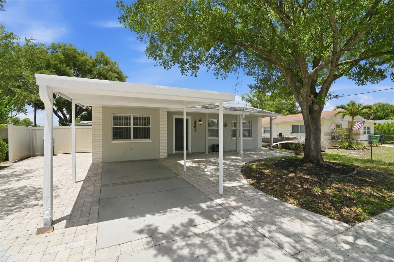 Single Family Residence em TAMPA, FL - Daniel Dourado