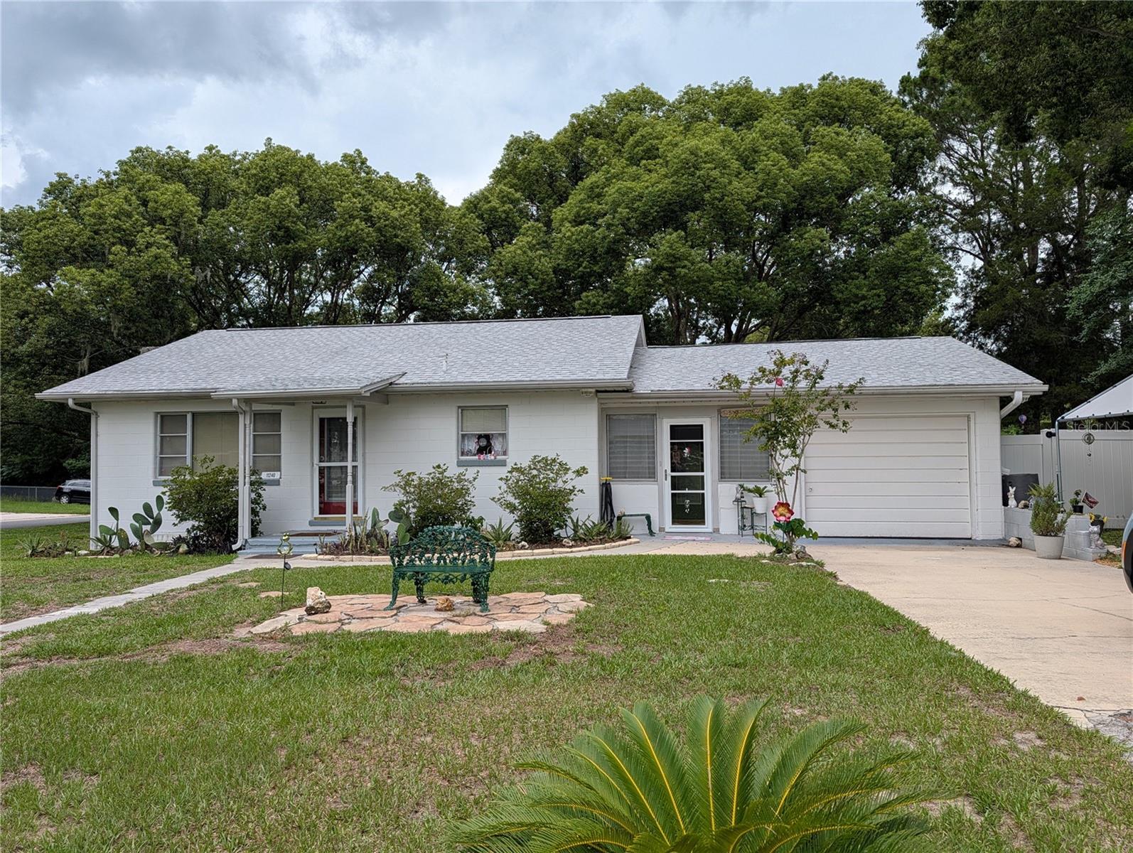 Single Family Residence em BELLEVIEW, FL - Daniel Dourado
