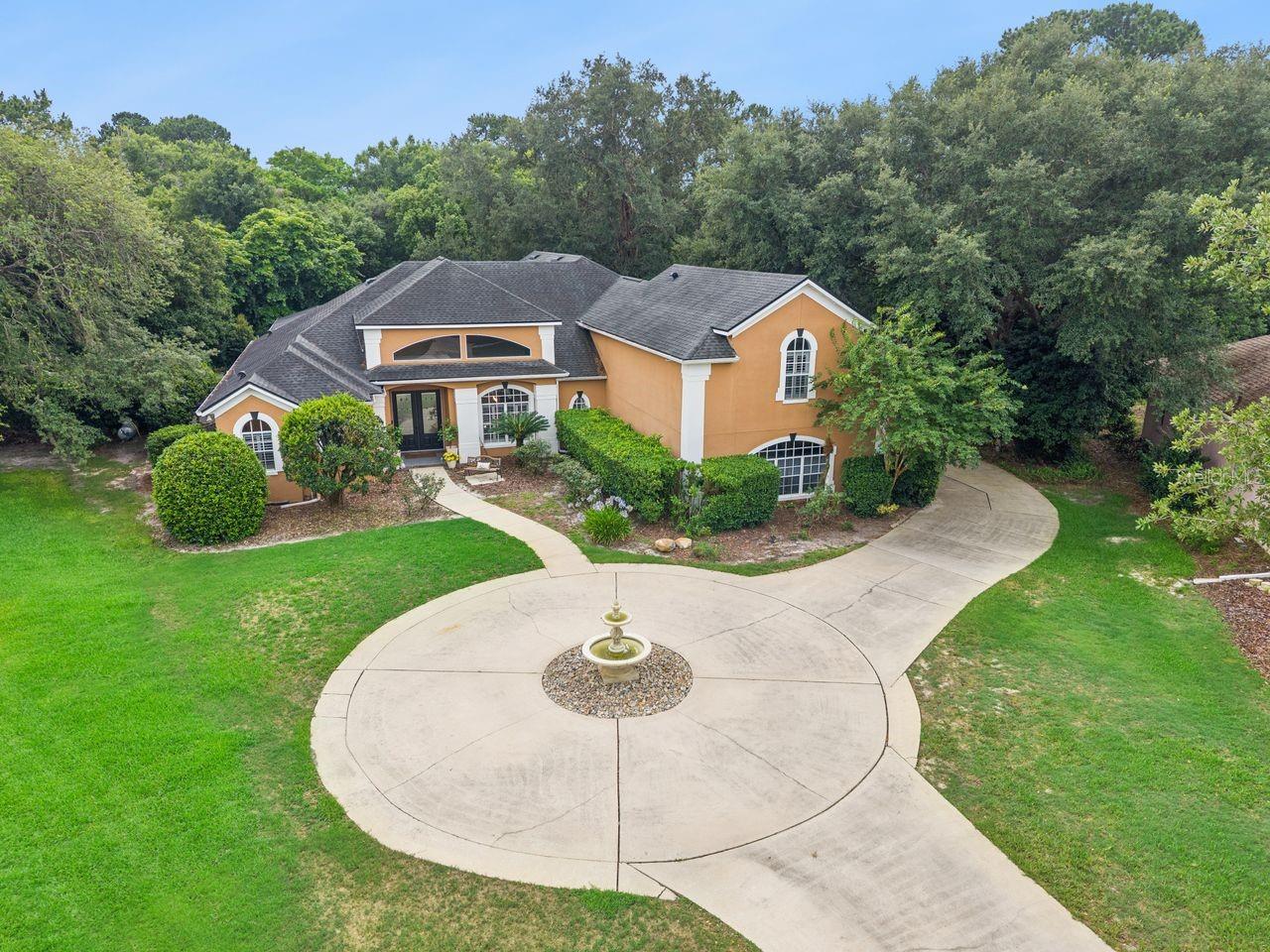 Single Family Residence em WINTER SPRINGS, FL - Daniel Dourado