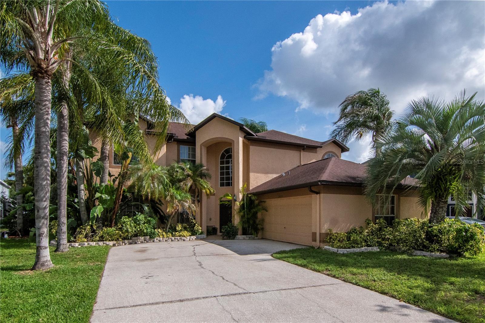 Single Family Residence in WESLEY CHAPEL, FL - Daniel Dourado