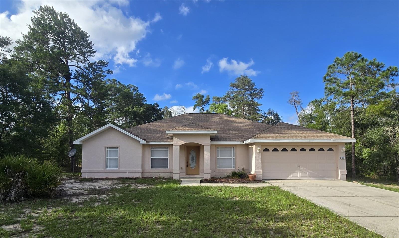 Single Family Residence in HOMOSASSA, FL - Daniel Dourado