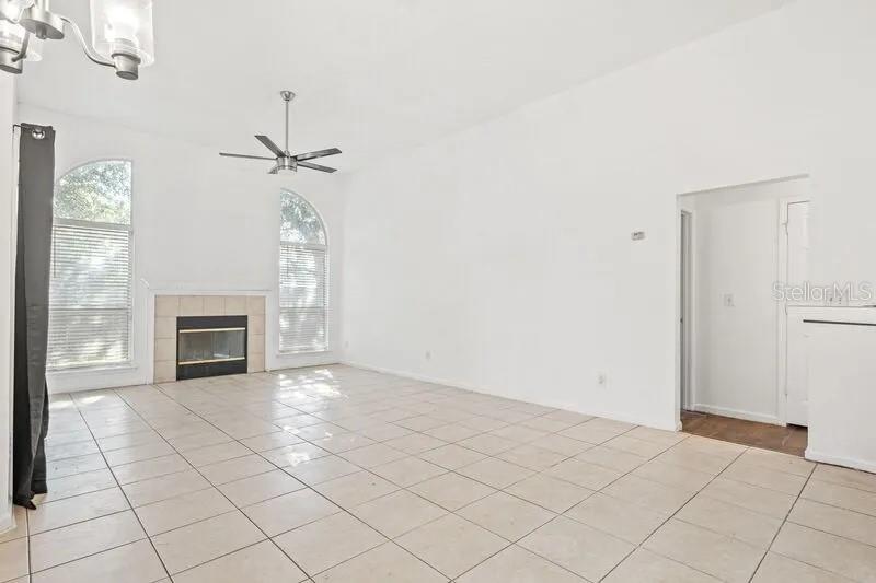 Single Family Residence in JACKSONVILLE, FL - Daniel Dourado