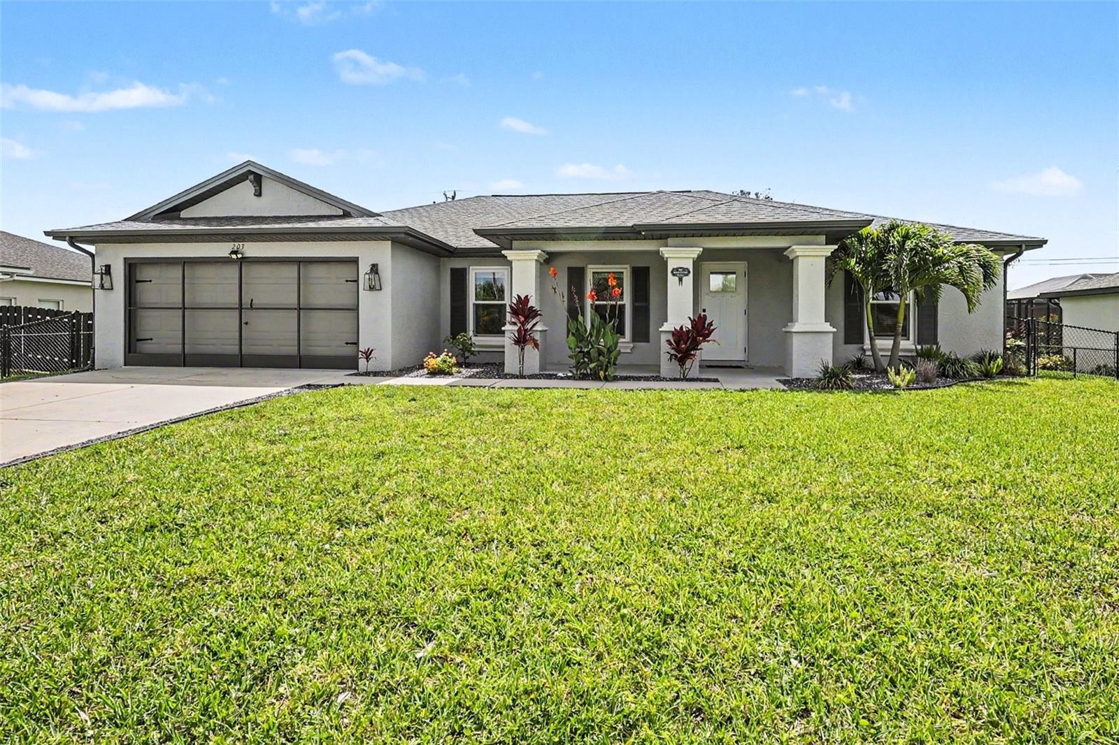 Single Family Residence in CAPE CORAL, FL - Daniel Dourado