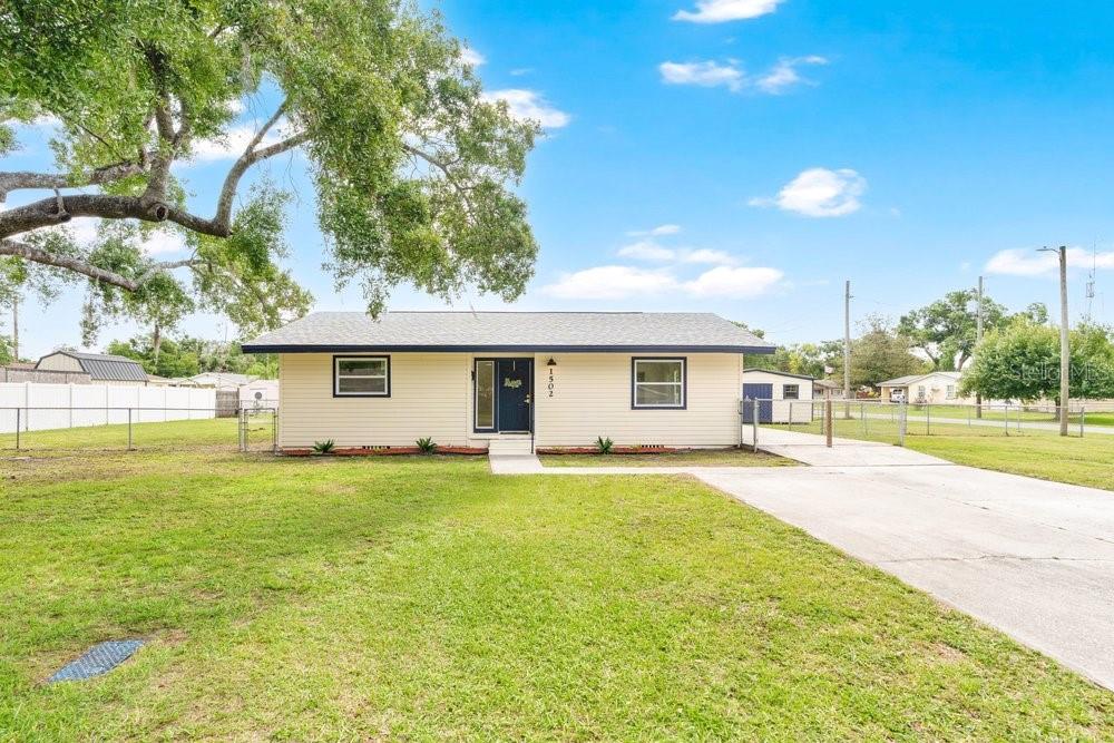 Single Family Residence em PLANT CITY, FL - Daniel Dourado