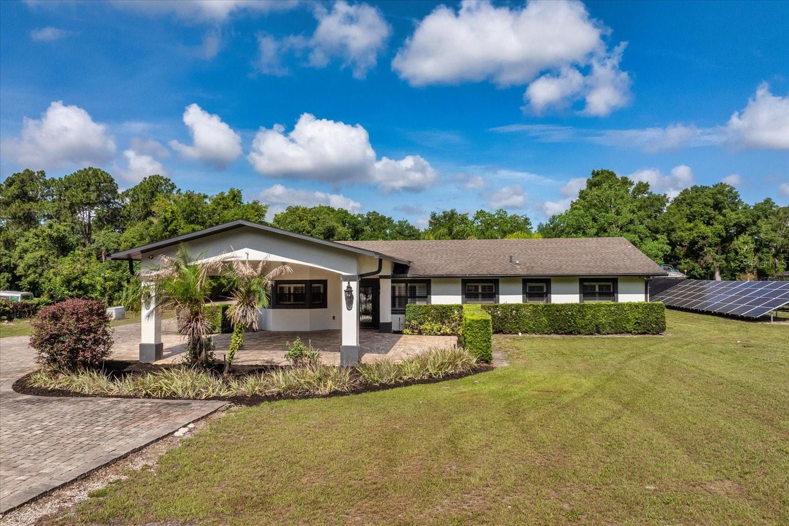 Single Family Residence in ALTAMONTE SPRINGS, FL - Daniel Dourado
