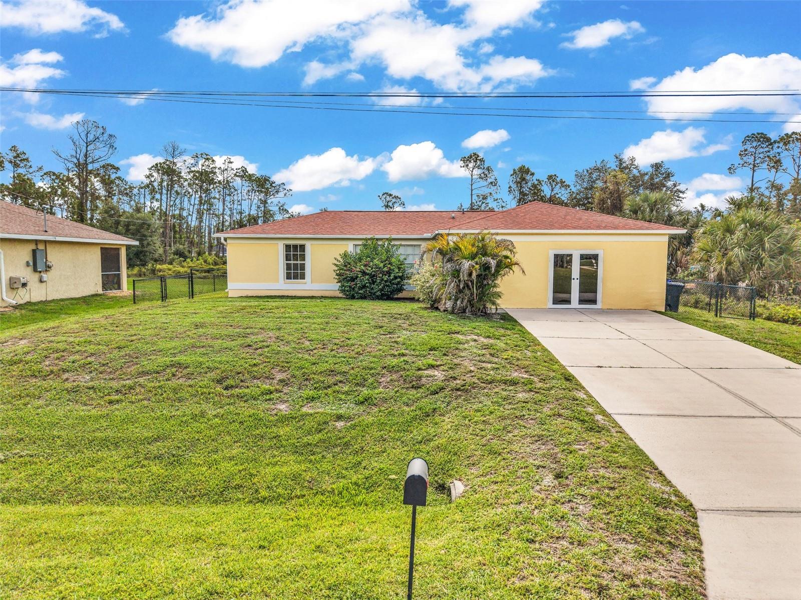 Single Family Residence in NORTH PORT, FL - Daniel Dourado