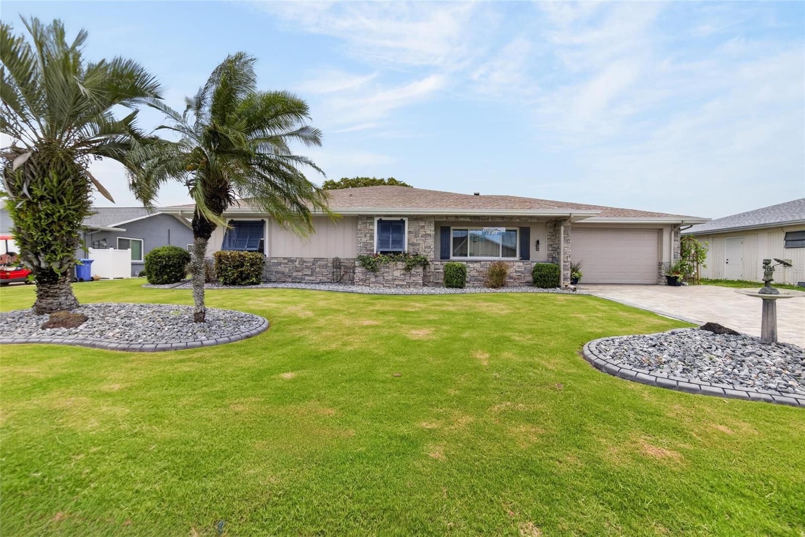 Single Family Residence in SUN CITY CENTER, FL - Daniel Dourado