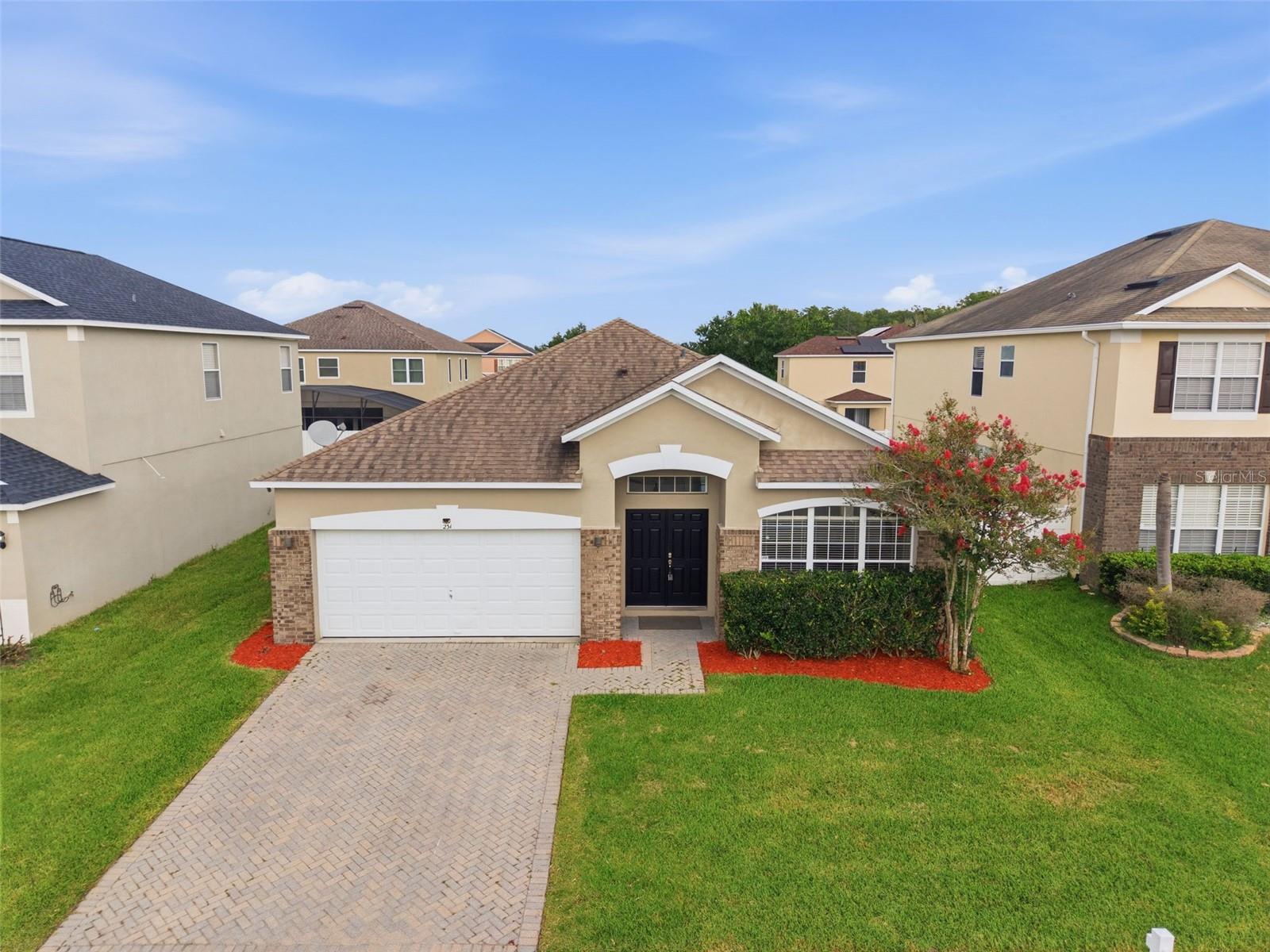 Single Family Residence em WINTER GARDEN, FL - Daniel Dourado