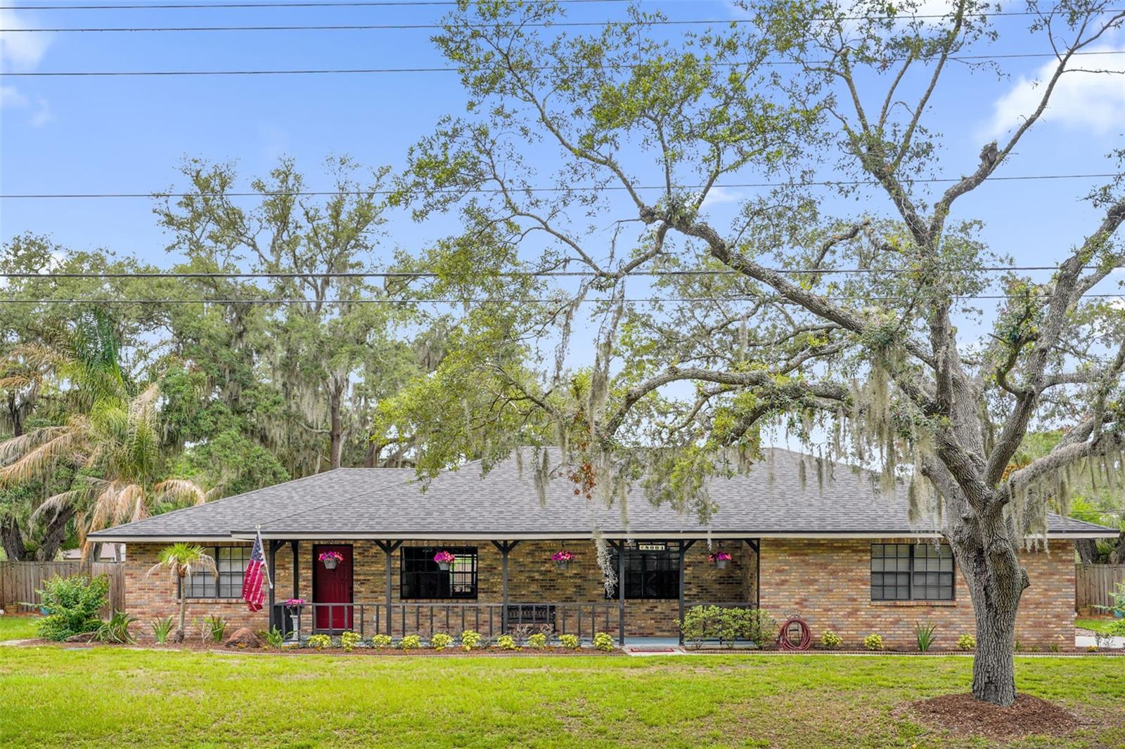 Single Family Residence in LAKELAND, FL - Daniel Dourado