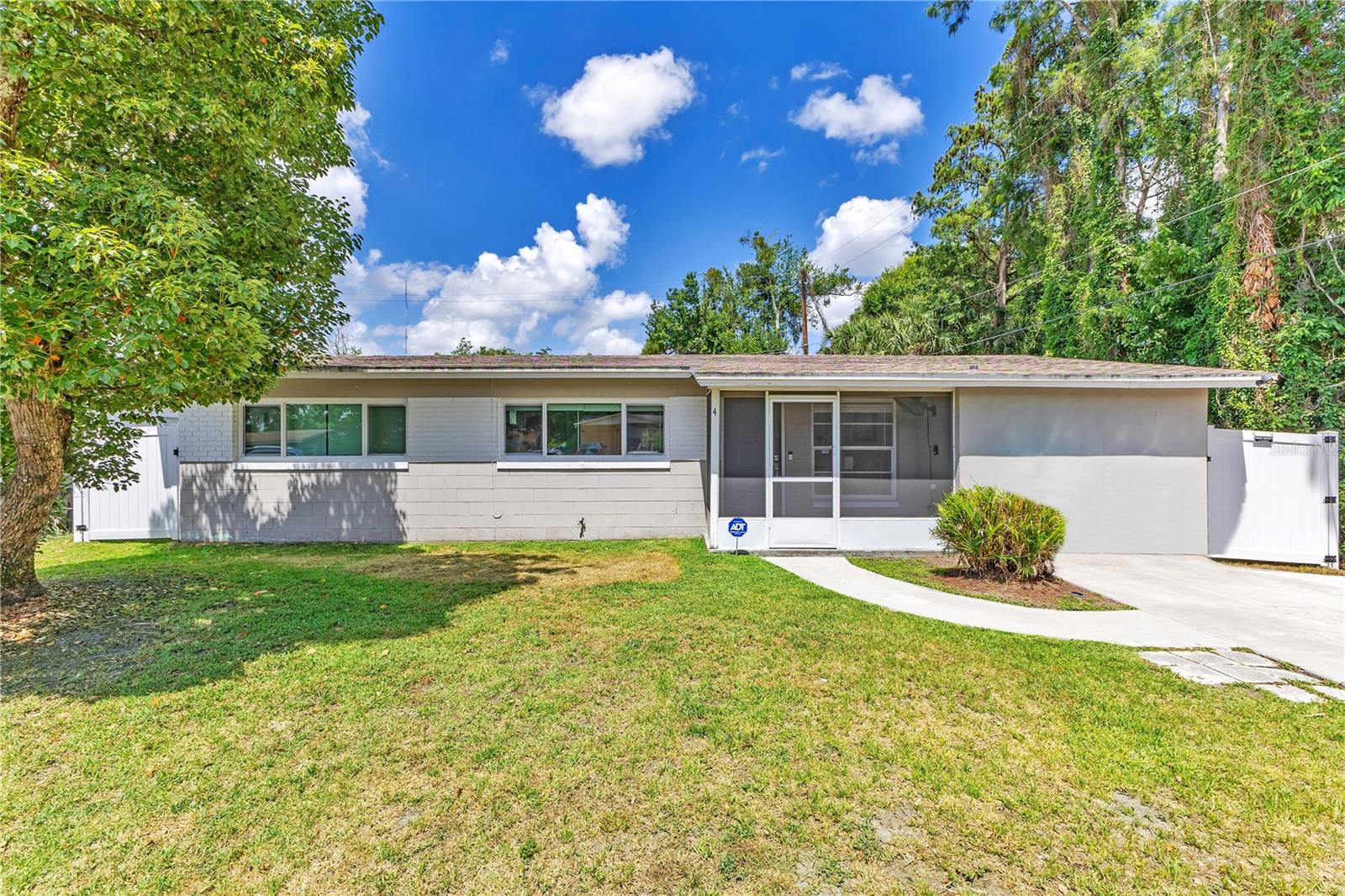 Single Family Residence em ORLANDO, FL - Daniel Dourado