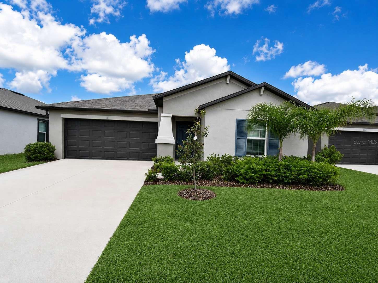 Single Family Residence in WESLEY CHAPEL, FL - Daniel Dourado