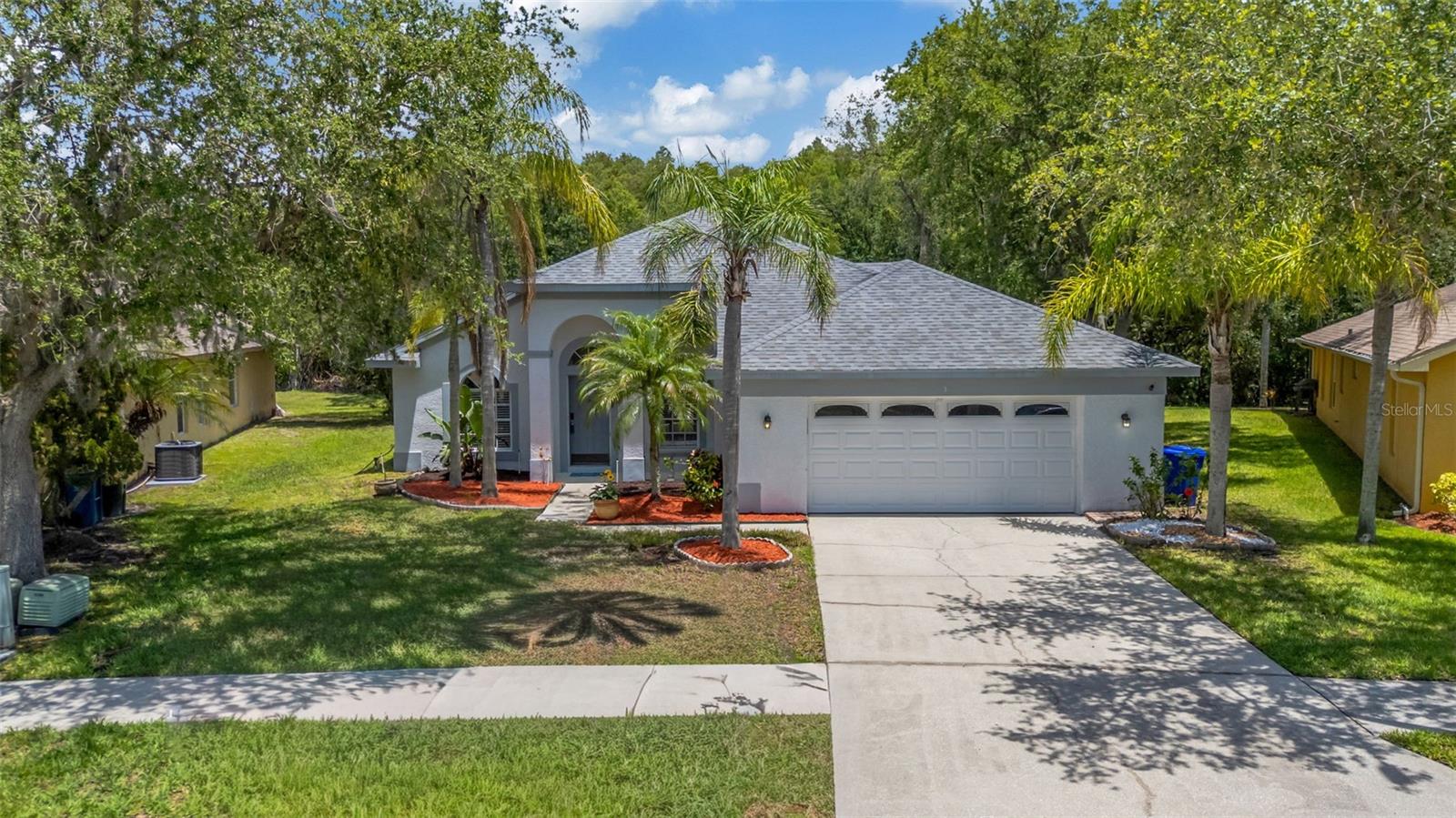 Single Family Residence em OLDSMAR, FL - Daniel Dourado