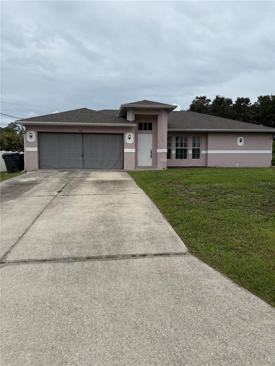 Single Family Residence in NORTH PORT, FL - Daniel Dourado