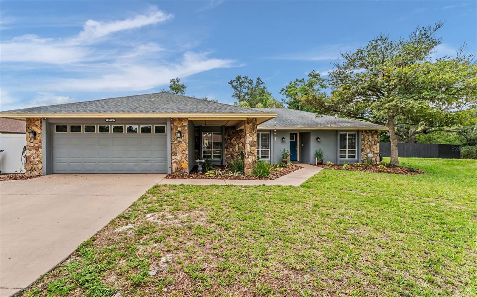 Single Family Residence in LAKELAND, FL - Daniel Dourado