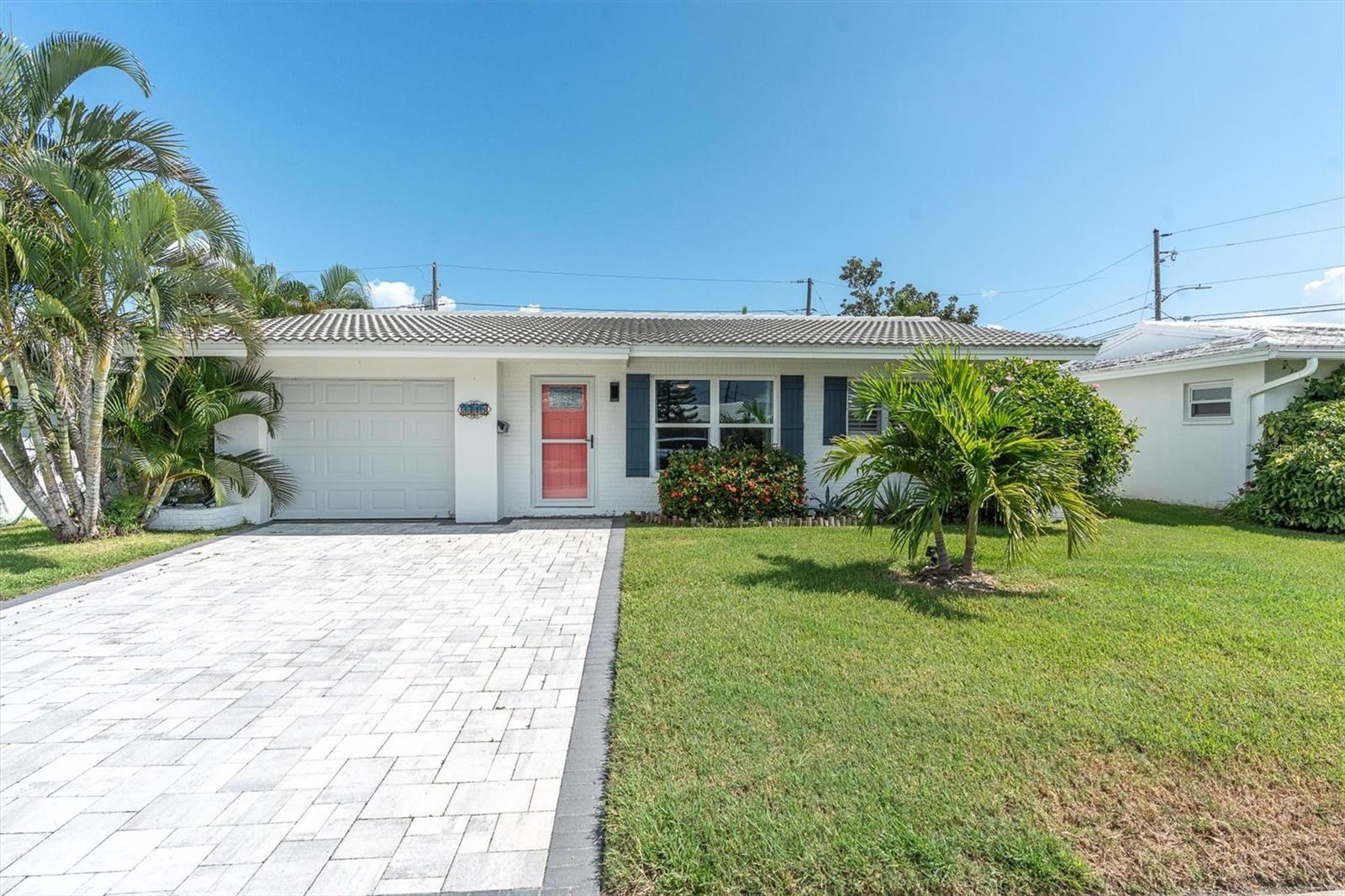 Single Family Residence em PINELLAS PARK, FL - Daniel Dourado