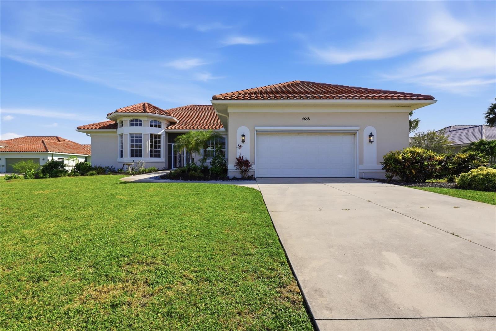 Single Family Residence in PLACIDA, FL - Daniel Dourado