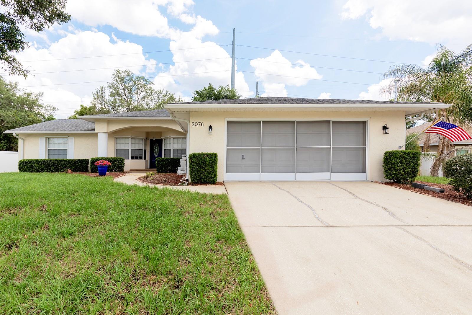 Single Family Residence em DELTONA, FL - Daniel Dourado
